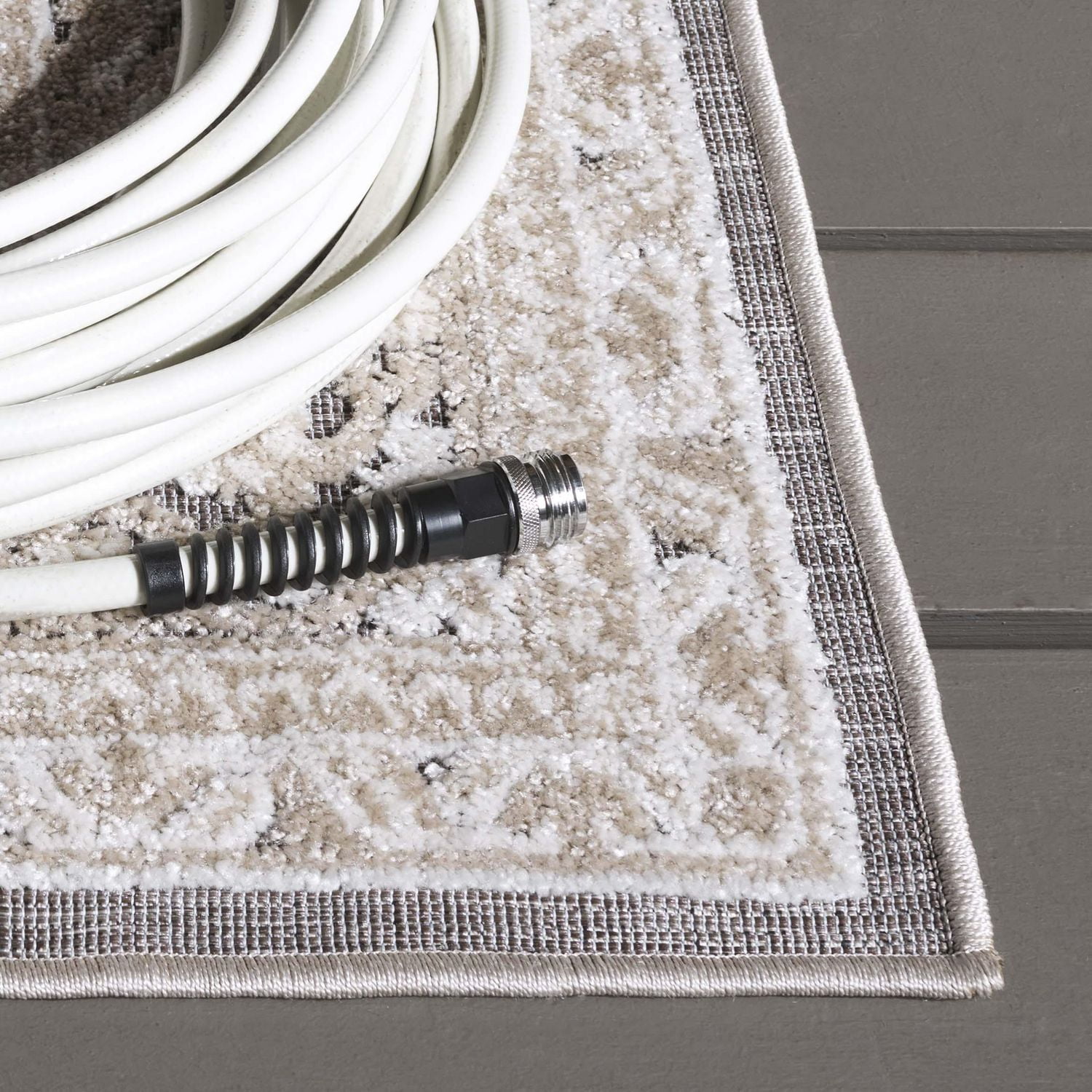 SAFAVIEH Cabana Joshua Medallion Indoor/Outdoor Area Rug