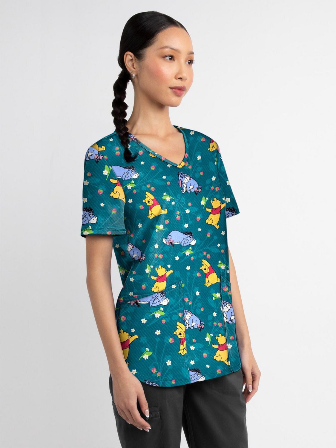 Blouse médicale imprimée Summertime Bliss de la collection Fashion Scrubstar pour femmes, à encolure en V, tailles XS–3XL