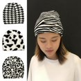 thumbnail image 1 of Bonnet d'Hiver Doux Mode Chaud Zèbre Vache Léopard Imprimé pour Femmes, 1 of 7