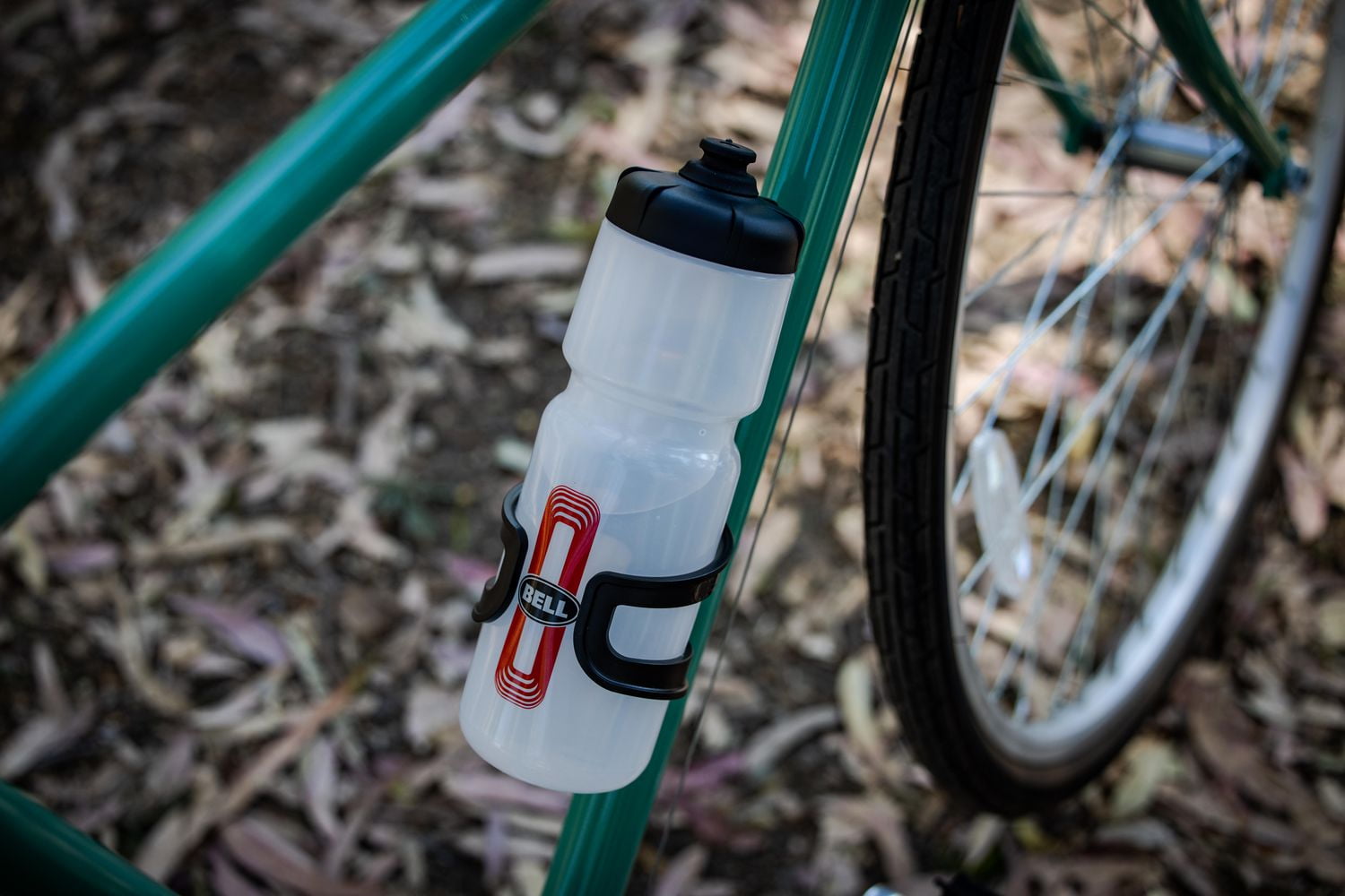 Bell Sports Quencher™ 250 Water Bottle + Cage, 26oz capacity