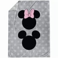 thumbnail image 2 of Minnie et Mickey Mouse Jeté Polaire en Peluche, 2 of 5