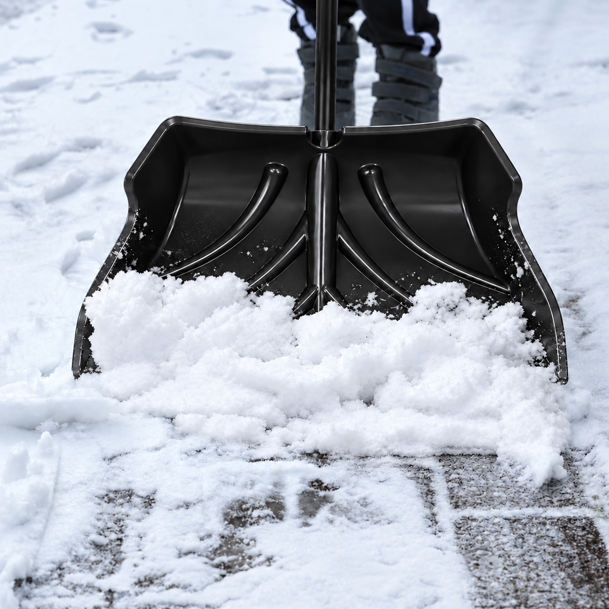 Era Eclipse 24-inch Snow Scoop Shovel with Straight Steel Shaft, Black and Red