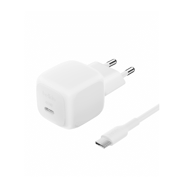 Belkin Compact Wall Charger 45W, USB-C Power Delivery Fast Charging for Apple iPhone 16, 15, 14, 13, Plus, Pro, Pro Max, Samsung Galaxy S25, Galaxy S24, Pixel 9, MacBook, iPad, AirPods, & More - White