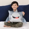 thumbnail image 3 of Oreiller decoratif en Plush Planet requin, 3 of 6