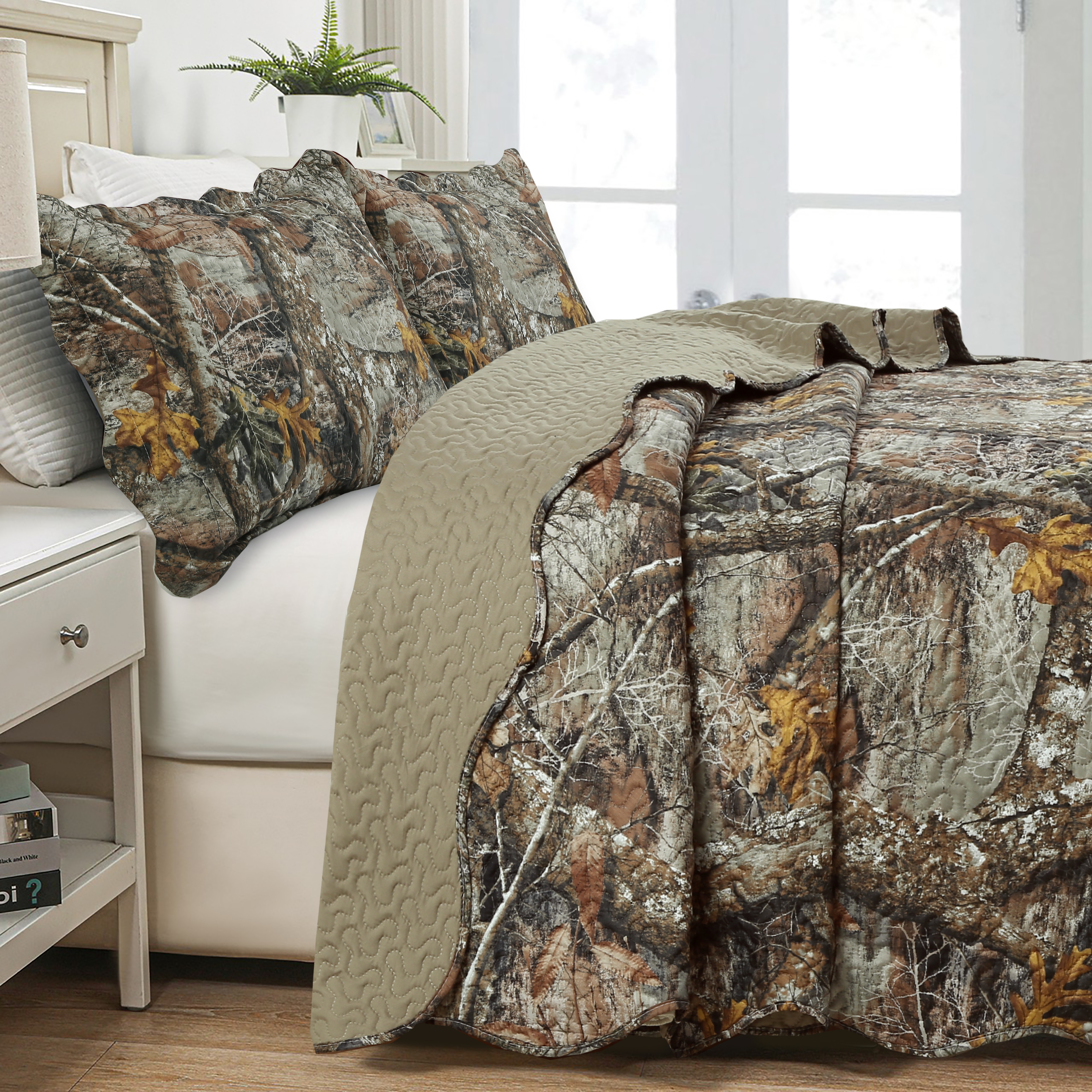 Literie 3 pièces Home Pinsonic Bedding, couvre-lit doux imprimé en relief avec 2 taies d'oreiller, motif camouflage rustique forêt, taille king.
