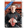 thumbnail image 2 of NFL Bengals de Cincinnati - Joe Burrow pose 20, 2 of 4