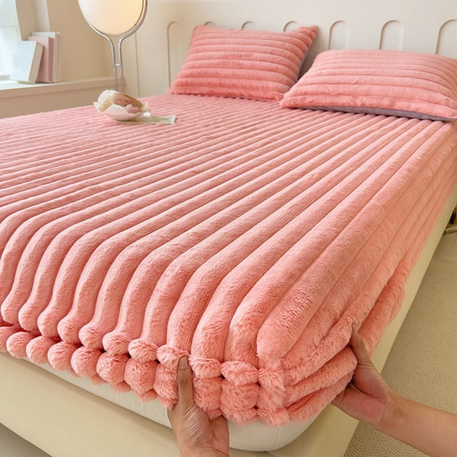 Fleece Fitted Sheet for Queen Bed | Soft Warm Bed Cover with Elastic Edge | Thick Cozy Bottom Sheet for Dorm Room or Home Bedroom | Deep Pocket Mattress Protector
