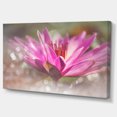 thumbnail image 2 of Lotus Rose sur Fond Abstrait - Impression d'Art Floral sur Toile, 2 of 3