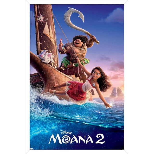 Disney Moana 2 - Affiche Murale sur une Feuille, 22,375 Pouces x 34 Pouces Encadrée Représentant des Personnages Polynésiens Animés sur un Voilier en Bois Naviguant dans les Vagues de l'Océan au Coucher du Soleil, Mettant en Vedette un Grand Homme Tatoué Tenant un Hameçon Traditionnel et une Fille en Robe d'Île Rouge et Blanche Tendant vers l'Eau, Accompagnée d'Un Petit Cochon et d'Un Coq, Posée contre un Ciel vibrant et