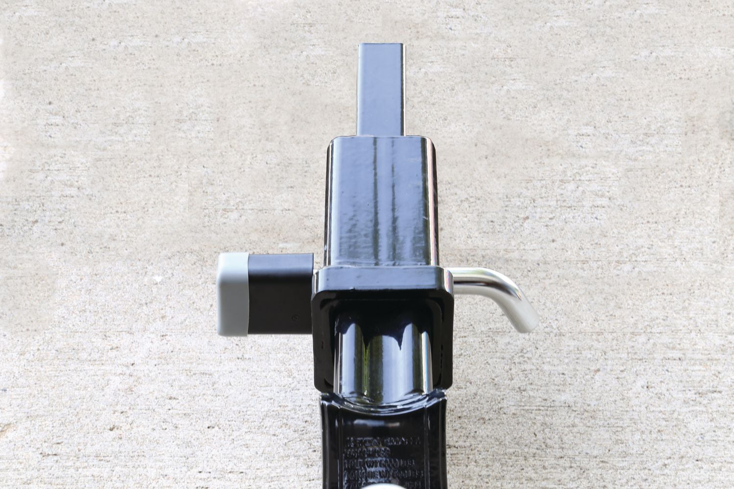 1,58 cm (5/8 po), Verrou de récepteur d'attelage