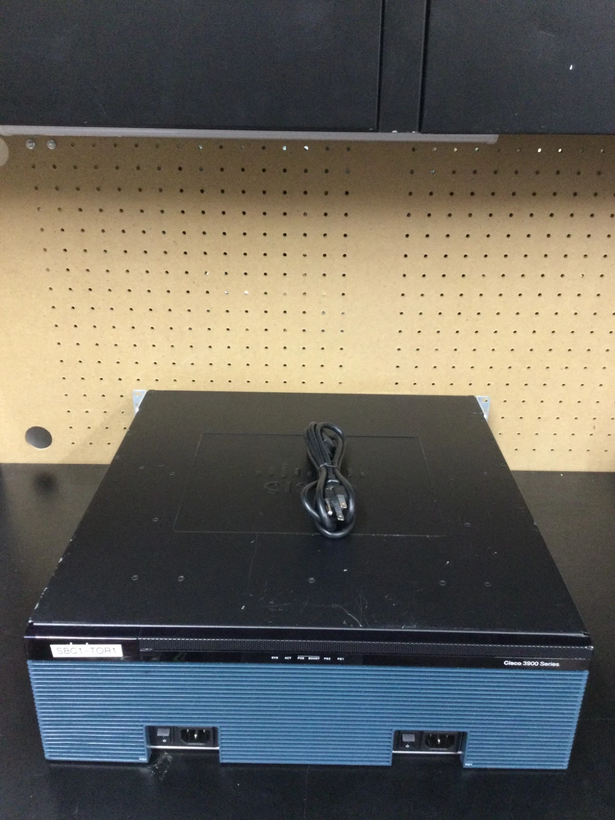 Used Cisco CISCO3945 Integrated Services Router