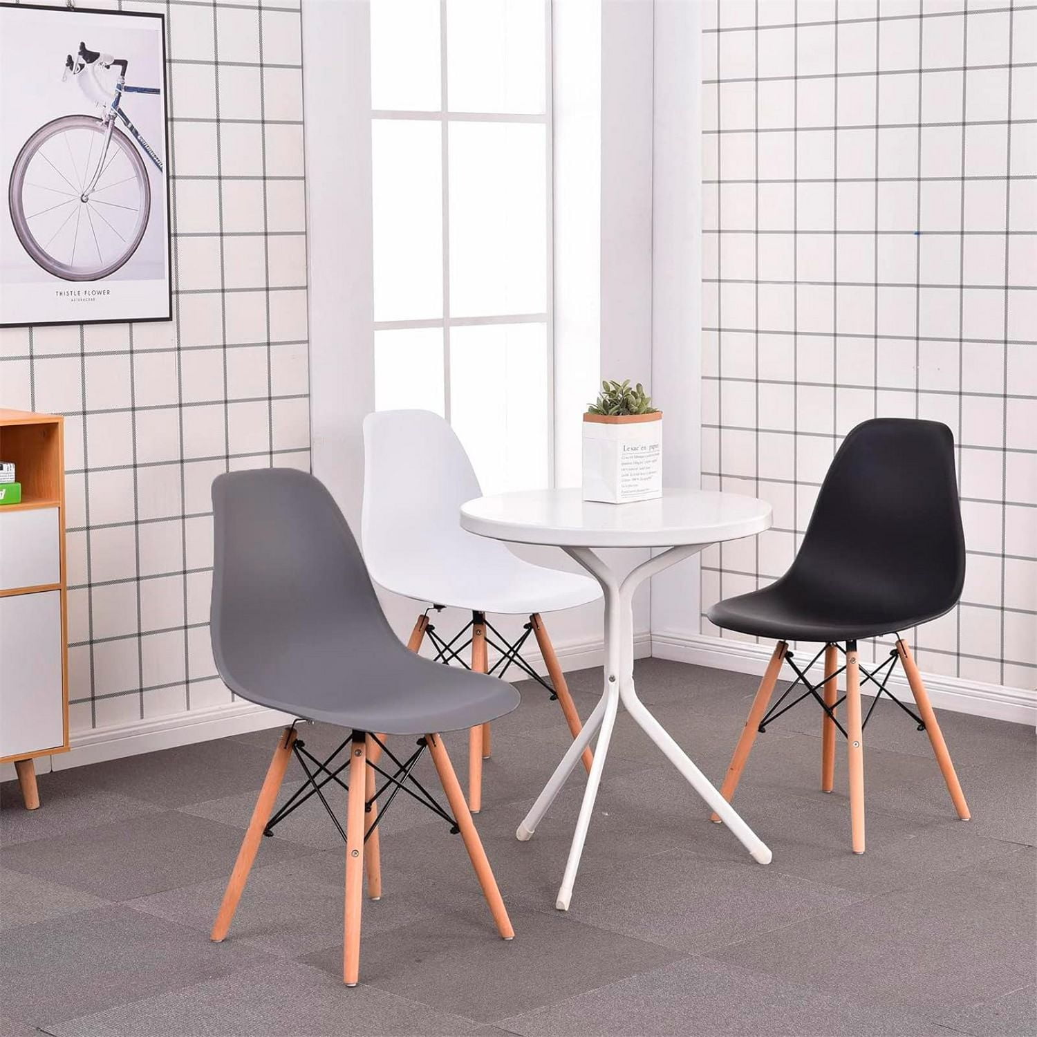 Chaise en bois gris de la collection Heavenly