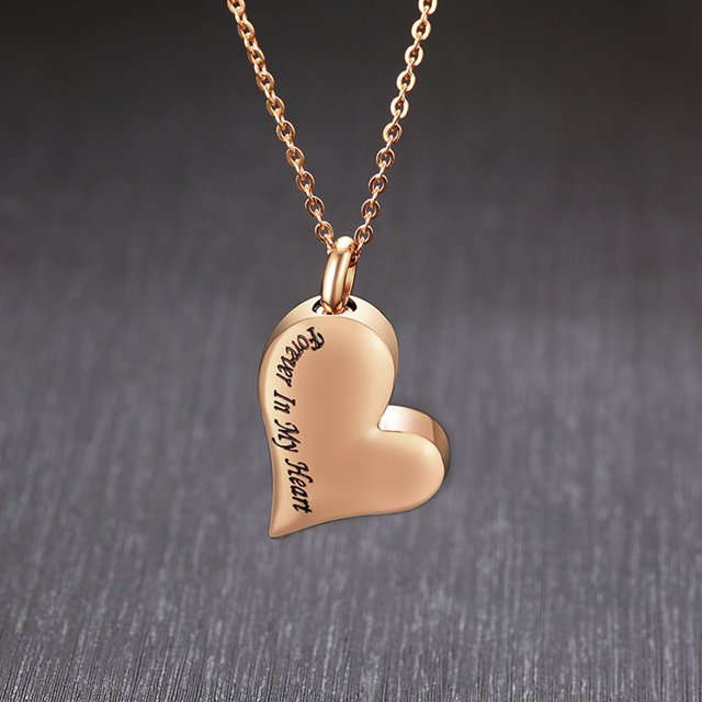 Pendentif Gravé pour Toujours dans Mon Cœur pour Femmes Collier Bijou en Acier Inoxydable