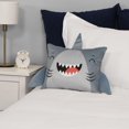 thumbnail image 4 of Oreiller decoratif en Plush Planet requin, 4 of 6