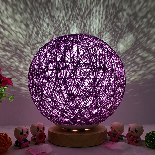 Jusqu'à 65 % de Rabais Lampe Lune en Rotin à DEL avec Recharge USB 3D pour Table et Bureau