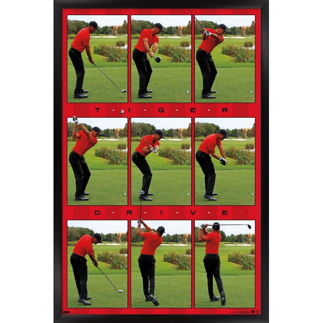 Tiger Woods - Affiche Murale Drive, 22,375 Po x 34 Po Affichant Neuf Photos Séquentielles d'Un Golfeur en Chemise Rouge et Pantalon Noir Exécutant une Balançoire Drive de golf sur un Parcours Vert avec des Arbres et des Pièges à Sable, Disposée sur un Fond Rouge avec Texte « Tiger Drive », Convient comme art Mural pour la Maison Ou le Bureau.