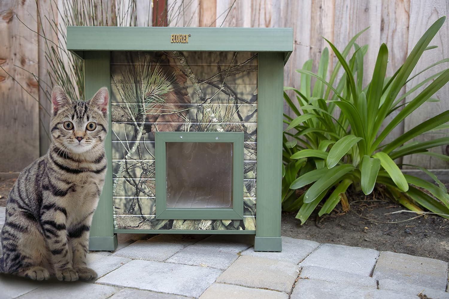 New Age Pet EcoFlex Mossy Oak Feral Outdoor Cat Shelter