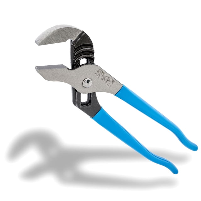 CHANNELLOCK Pince à Languette et Rainure de 10 Pouces avec Mâchoires Lisses et Poignées Bleues, Forgée en Acier à Haute Teneur en Carbone avec Attache PERMALOCK, Conçue pour l'Utilisation comme Outil Manuel en Plomberie et Réparations Générales, Montrée en Vue avant 3/4 sur Fond Blanc avec Ombre.