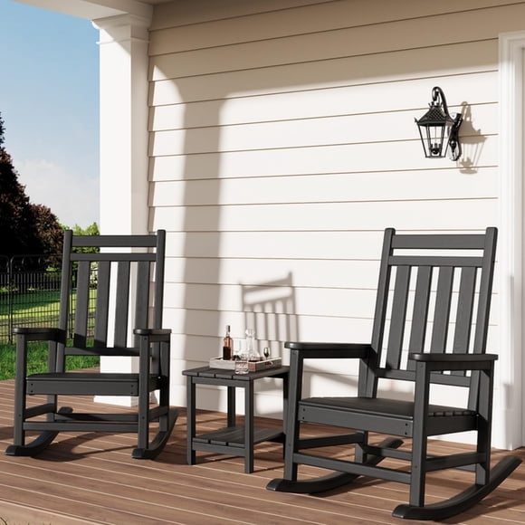 Ensemble de 3 Pcs de Chaises Berçantes pour Patio, Ensemble de Conversation Extérieur avec 2 Berceuses et 1 Table à Café, Ensemble Bistro Berçant en Eucalyptus HDPE pour Cour Arrière, Véranda, Bord de Piscine, Pelouse