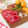 thumbnail image 4 of Bac à glace Holiday Time en silicone, en forme de mitaine, rouge, 4 of 10