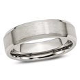 thumbnail image 1 of Bague Alliance pour Homme en Titane 6 mm à Bord Biseauté, 1 of 6