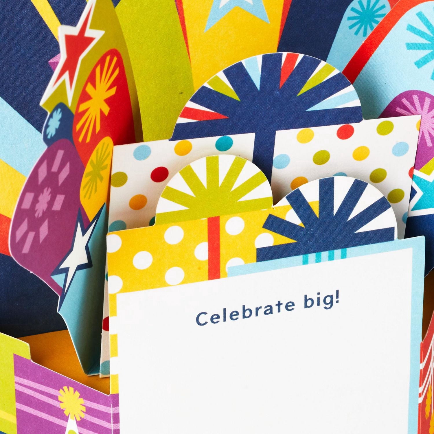 Hallmark Paper Wonder Pop Up Birthday Card with Music (Happy by Pharrell Williams)