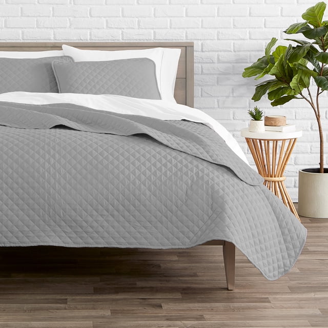 Bare Home Quilt Set - 3 Piece - Diamond Stitched Bedspread Coverlet - Full/Queen, Light Gray
