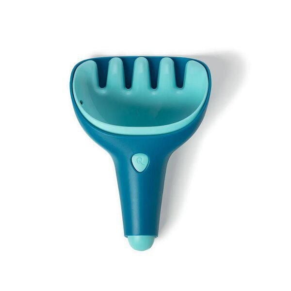 Quut - Raki - 2-in-1 Rake and Digger Toy for Garden, Beach, Sandpit, and Snow Play in blue, with an ergonomic handle and wide rake head featuring four rounded tines made of durable plastic, ideal for outdoor sandpit and beach activities and encouraging creativity.