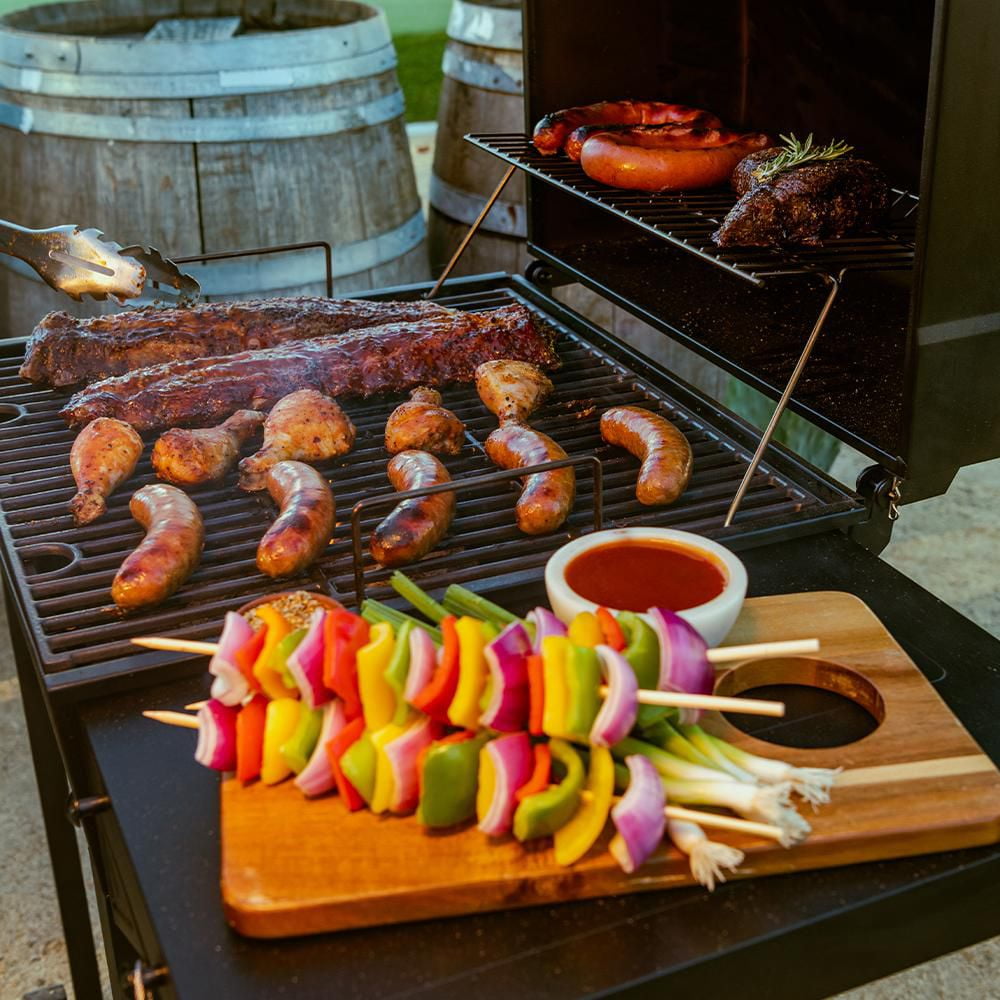 Barbecue à charbon de bois style chariot avec tablette latérale