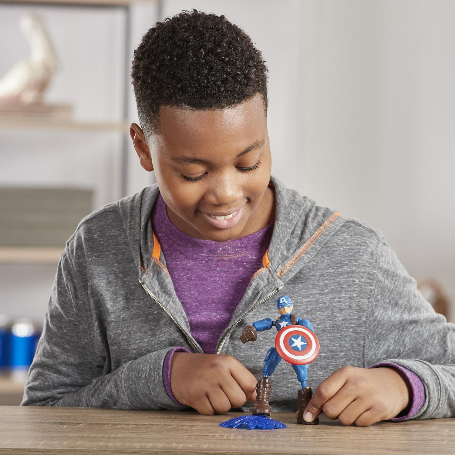 Marvel Avengers Bend and Flex  - Figurine articulée Captain America de 15 cm flexible, incluant accessoire, pour enfants à partir de 6 ans