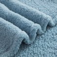 thumbnail image 3 of Jeté en molleton de peluche Mainstays Brume Niagara, 3 of 7