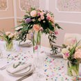 thumbnail image 3 of relayinert Mélange de Couleurs Mariage avec des Bouts de Papier Ronds Dispersés, 3 of 9