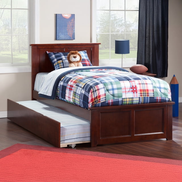Madison Lit Plateforme Double avec Pied de Lit Assorti et Tiroir-Lit Double en Noyer
