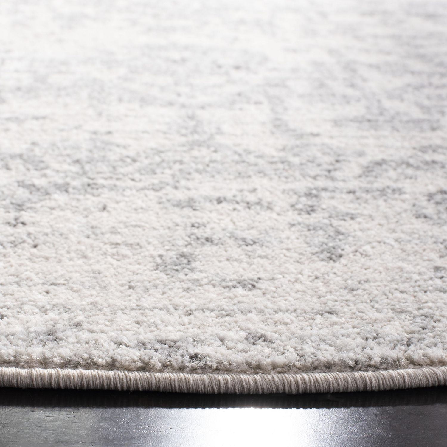Safavieh Madison Katina Traditional Faded Area Rug