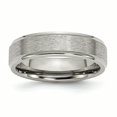thumbnail image 1 of Bord Strié Titane 6mm Satiné et Anneau Poli 13 Taille, 1 of 6
