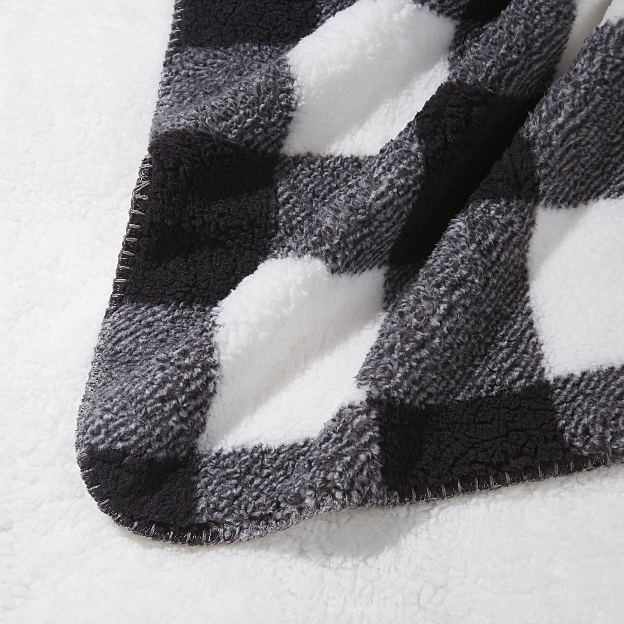 HOMETRENDS Black Checker Faux Shearling Blanket, Queen