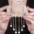 thumbnail image 4 of CSChome Pince à Cheveux Chignon Pince à Cheveux à Franges Forme de Feuille Perle Accessoires de Cheveux de Luxe Crabe, 4 of 6