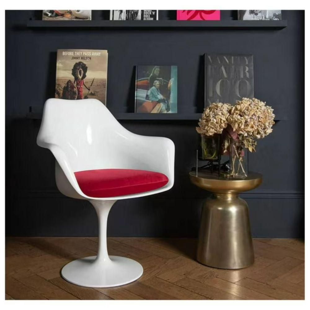 Fauteuil Tulipe Blanc Céleste avec Coussin Rouge
