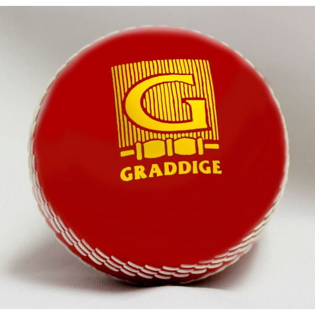 Graddige Red Plastic Cricket Ball with PU center, featuring a close-up front view of the red ball with white stitched seams and a yellow Graddige logo, designed for senior cricket team sports and suitable for practice use.