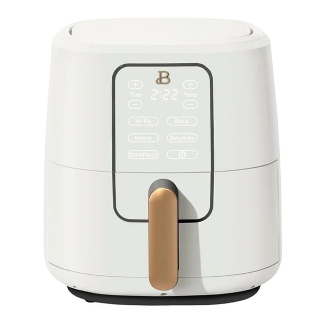 Beautiful by Drew Barrymore Friteuse à Air Chaud à Écran Tactile de 6 Pintes en Blanc avec Poignée Dorée et accents, Dotée de la Technologie TurboCrisp et d'Un Revêtement Céramique Antiadhésif EverGood, Écran Tactile Numérique avec Préréglages pour les Fonctions de Friture à Air, Rôtir, Réchauffer et Déshydrater, design compact Idéal pour les Petits Appareils.