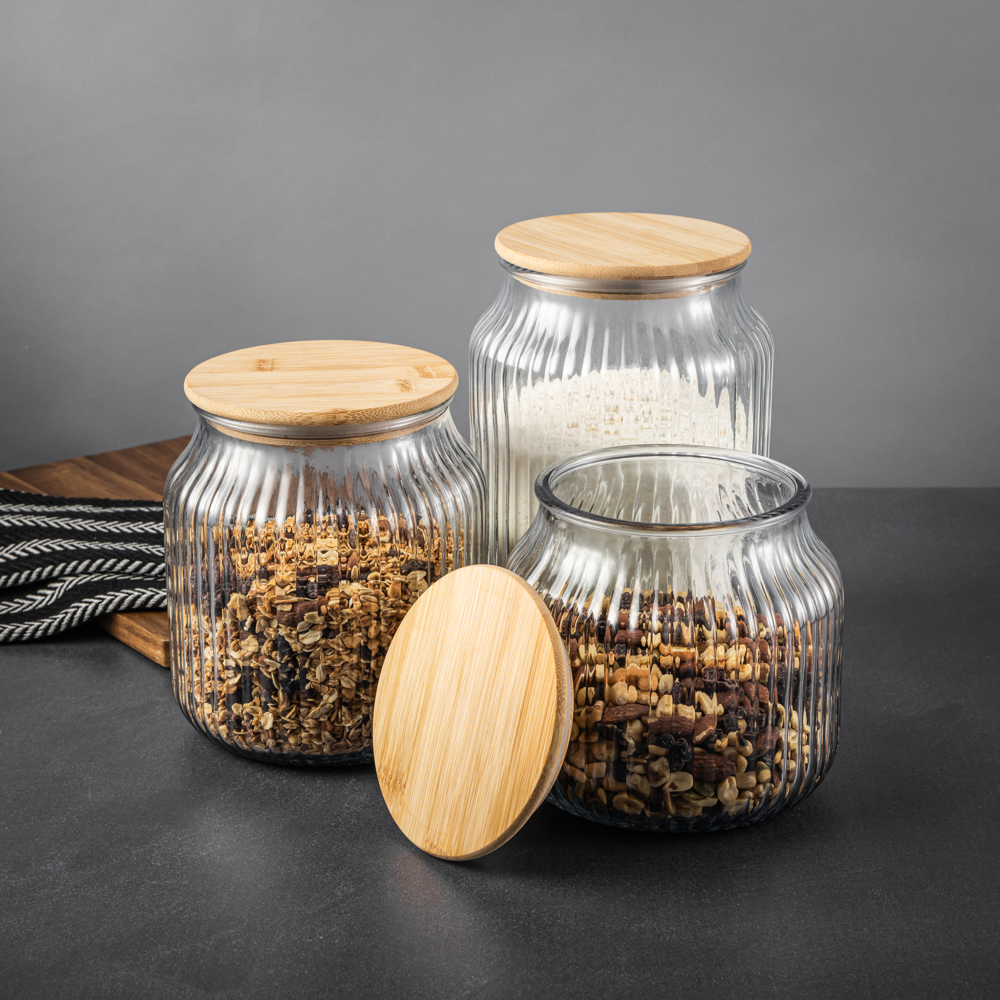 Petit pot en verre strié de 2,2 L de Thyme & Table