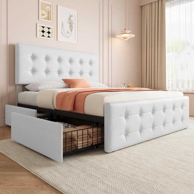 Cadre de Lit avec 4 Tiroirs de Rangement et Tête de Lit Ajustable, base de Matelas Rembourrée en Lin Doux pour la Peau, Idéal pour les Chambres Modernes. le Lit Présente une Tête de Lit Capitonnée en Lin Blanc, Réglable pour Accueillir des Hauteurs de Matelas de 8 à 12 Pouces. Quatre Tiroirs Spacieux en Treillis Métallique avec Roulettes Sont Intégrés à la base, Offrant un Rangement Peu Encombrant pour la Literie et les Accessoires. le Cadre Robuste Comprend des Lattes en Bois pour le Soutien, Éliminant le Besoin d'Un Sommier. Ensemble sur un Tapis