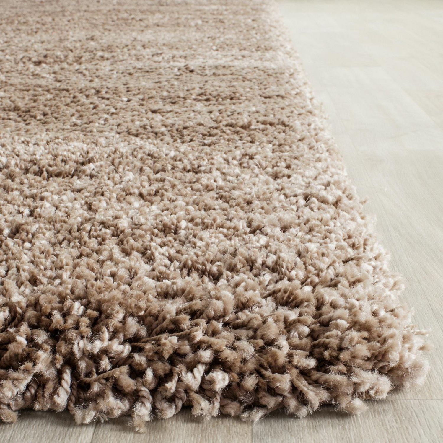 Safavieh Milan Harlow Tapis Peluche Solide Shag