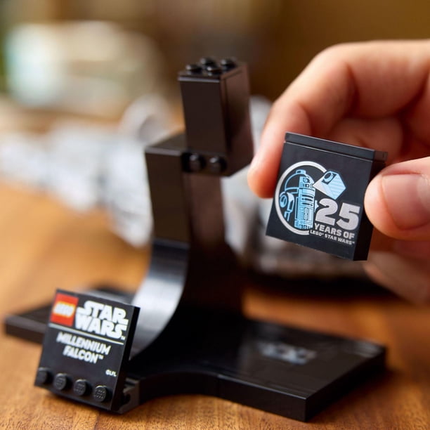 LEGO Star Wars: A New Hope Millennium Falcon 25th Anniversary
