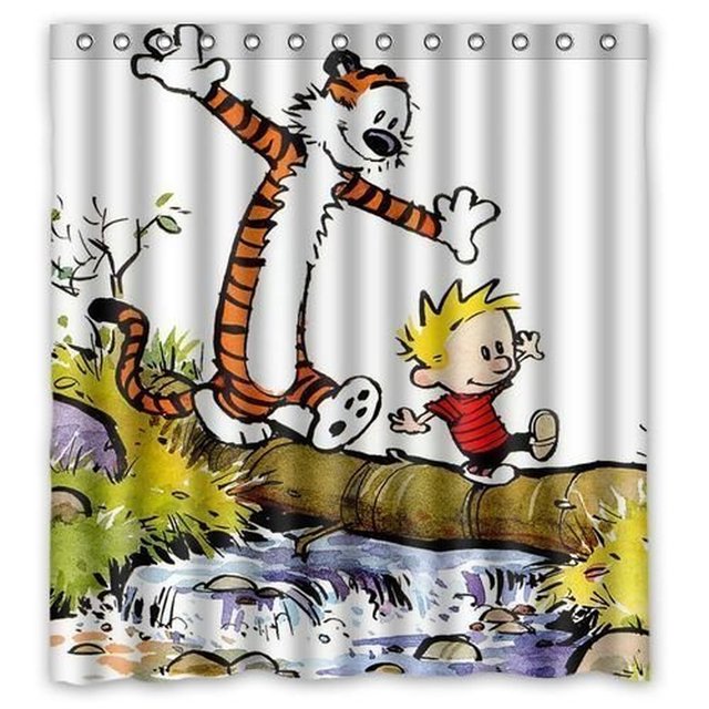 TOUXIHAA Rideau de Douche Calvin et Hobbes Ensemble de Rideaux de Salle de Bain avec Crochets, Taille 66x72 Pouces. Fabriqué en Tissu 100 % polyester, Présentant un design Vivant et durable de Calvin et Hobbes Marchant sur une Bûche au-Dessus d'Un Ruisseau dans un Cadre Extérieur Coloré. Comprend des Crochets pour une installation Facile. Matériau Écologique Sans Colorants Ni Odeurs Nocifs, Convient à un Usage Familial. Lavable à l'Eau Froide et Sans Chlore.
