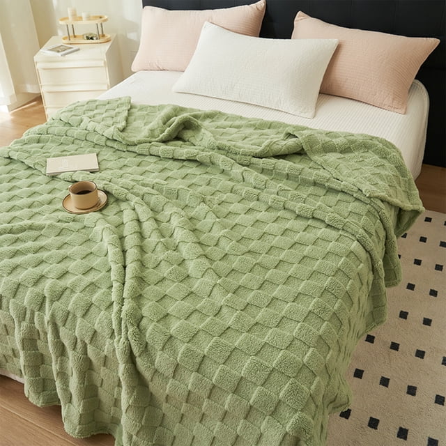 UsRHHA Thermal Breathable Bed Blanket 150x100cm, All Season Comfortable Machine Washable Throw, Soft Polyester Bedding Cover