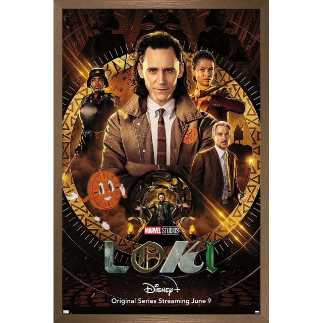 Marvel Loki - Affiche Murale sur une Feuille, 14,725 Pouces x 22,375 Pouces Encadrée Mettant en Vedette Loki avec une Veste Brune et une Cravate Rayée, Centrée sur un Motif d'Horloge Circulaire Dorée avec des Symboles et Entourée d'Autres Personnages Marvel. l'Affiche Comprend le logo des Marvel Studios et la Marque Disney+ avec « Original Series Diffusion en Continu 9 Juin ». l'Affiche Encadrée a un Cadre à Texture de Bois et une Finition satin