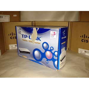 USED TP-Link TL-R402M Cable/DSL Router.