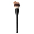 thumbnail image 4 of NYX Professional Makeup BROSSE TAMPON POLYVALENTE 03, 4 of 4