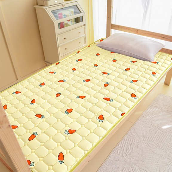 VVQ Reversible Mattress Protector, Lightweight Non-Slide Polyester Mattress Cover for Home Dorm Use, Washable Twin XL Mattress Pad with Hexagonal Quilting for Bed Protection, Yellow